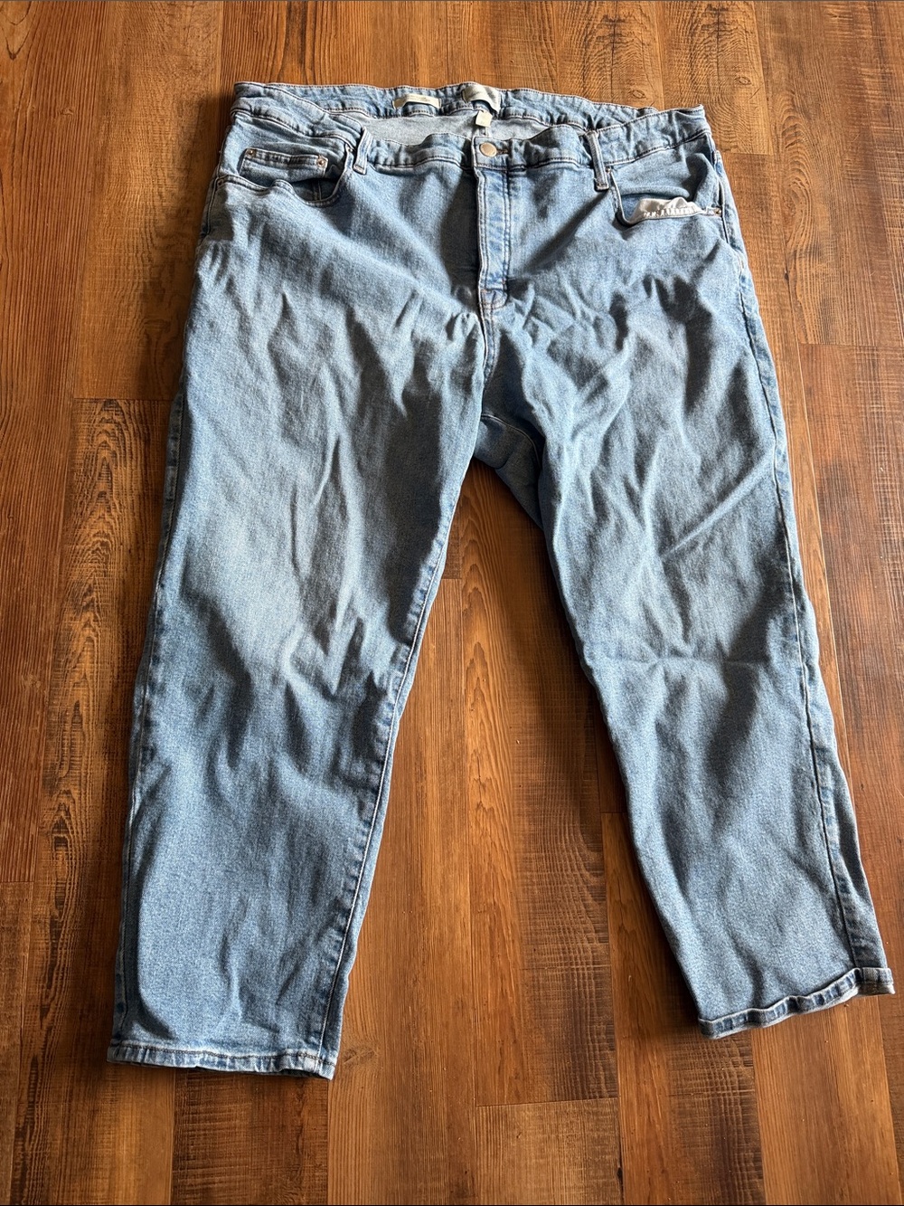 Universal Thread Light Blue Straight Leg Jeans
